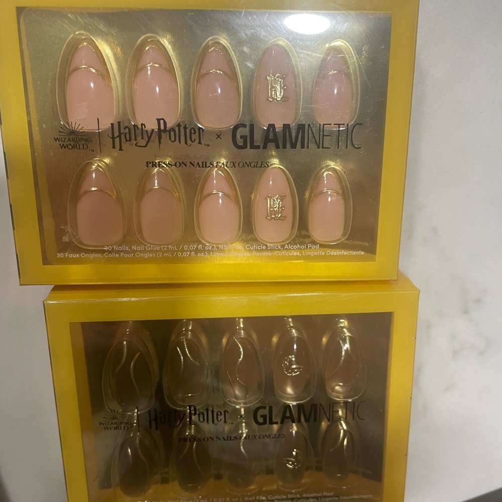 Glamnetic hufflepuff nails